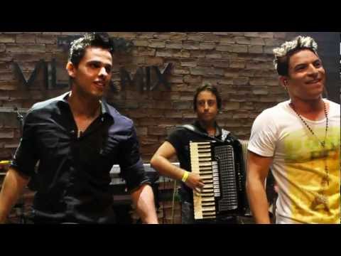 Clipe Oficial - Cantada de Pedreiro - Victor e Neto