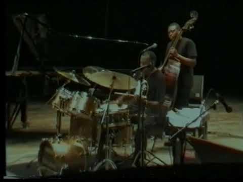 ELVIN JONES.,dr ,.5t  Live in Reggio Emilia ,,Italy , 2001..