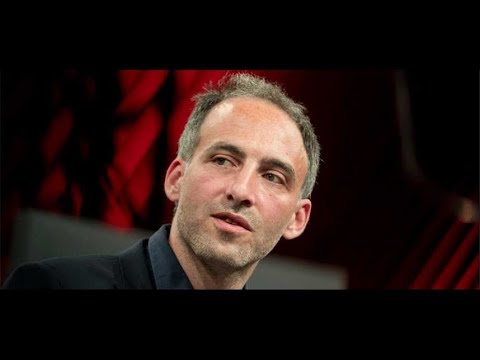 Raphaël Glucksmann rattrapé par ses propos sur François Mitterrand