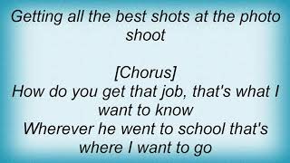 Blaine Larsen - Yessireebob Lyrics