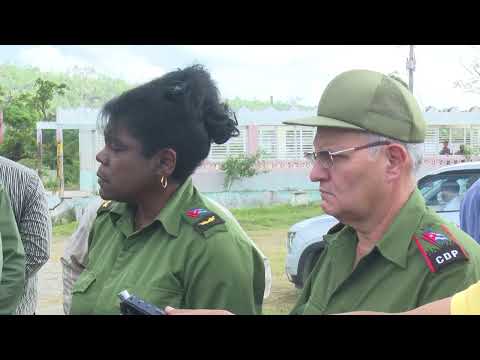 Chequea Díaz-Canel marcha de las labores de recuperación en municipio santiaguero de Tercer Frente.