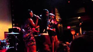 Teedra Moses perfomrs &#39; Take Me &#39; live at SOB&#39;s 2013 SingersRoom