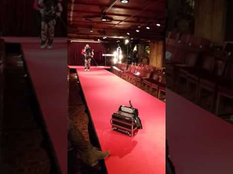 ??- der Wadltreiber am 20.10.2016 im Casino Seefeld