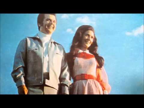 Conway & Loretta -- Lead Me On