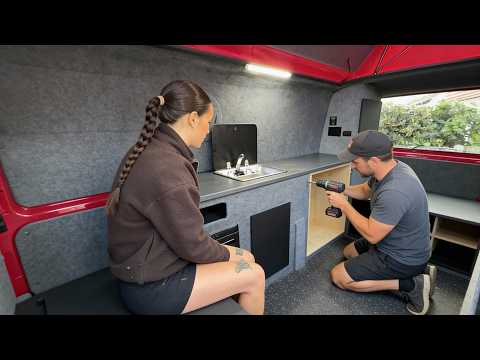 Paar verwandelt 25 Jahre alten Van in DIY CAMPERVAN | Von Anfang bis Ende von @Mar.lavender