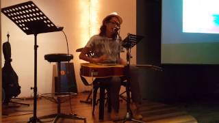 Find Your Way by Yan Abelardo live at Triplewell