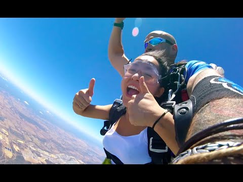 Mint Kim Skydive In AUSTRALIA!