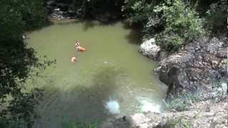 preview picture of video '13 meter jump at Datanla waterfalls during canyoning tour'