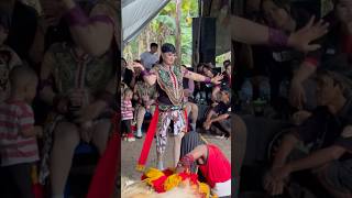 Download lagu Digoyang tante Santi bokong Semok #short #shorts #shortvideo #shortsvideo #shortsfeed mp3