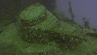 preview picture of video 'chuuk, truk lagoon san francisco maru wreck, type 95 tank japanese WW2 top +side of tank'