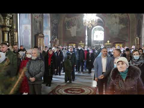 Митрополит Даниил встретил своё 60-летие Литургией в Александро-Невском соборе Кургана