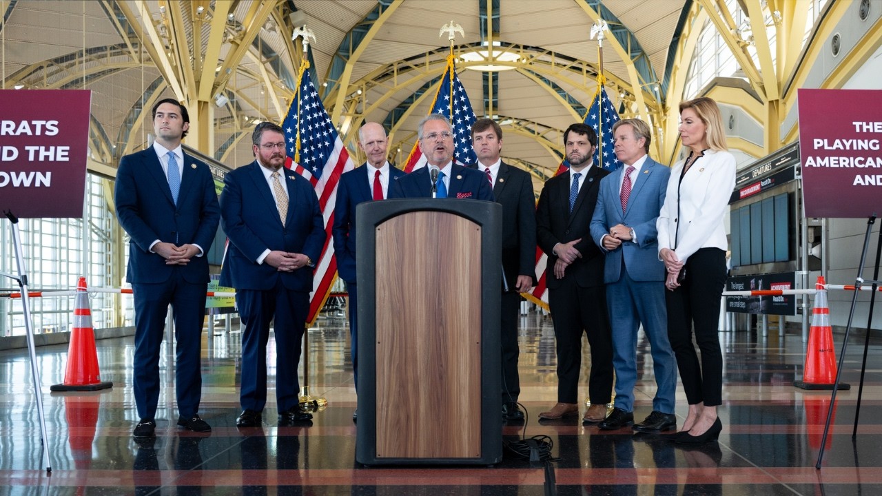 Republican defends congressional airline perks as cost-savings for Americans