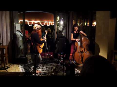 2/6 HuRaban Duo - musica del mundo - Live on Isla de la Gomera, Canary Islands