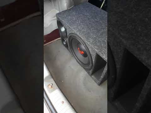 Ultravox 650 Tocando CD Eros HAMMER 700 Pancadão automotivo