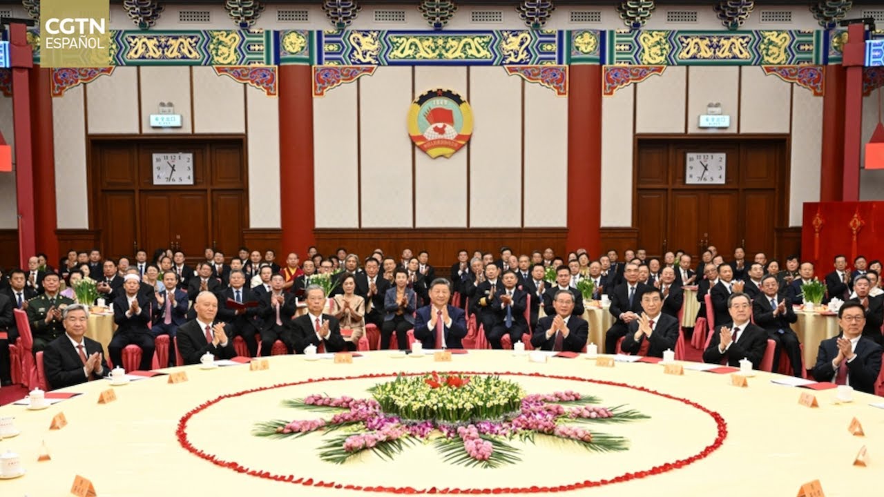 Xi Jinping insta a impulsar la modernización en una reunión del Comité Nacional de la CCPPCh