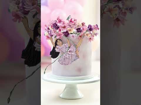 Isabela Encanto Cake 🌸