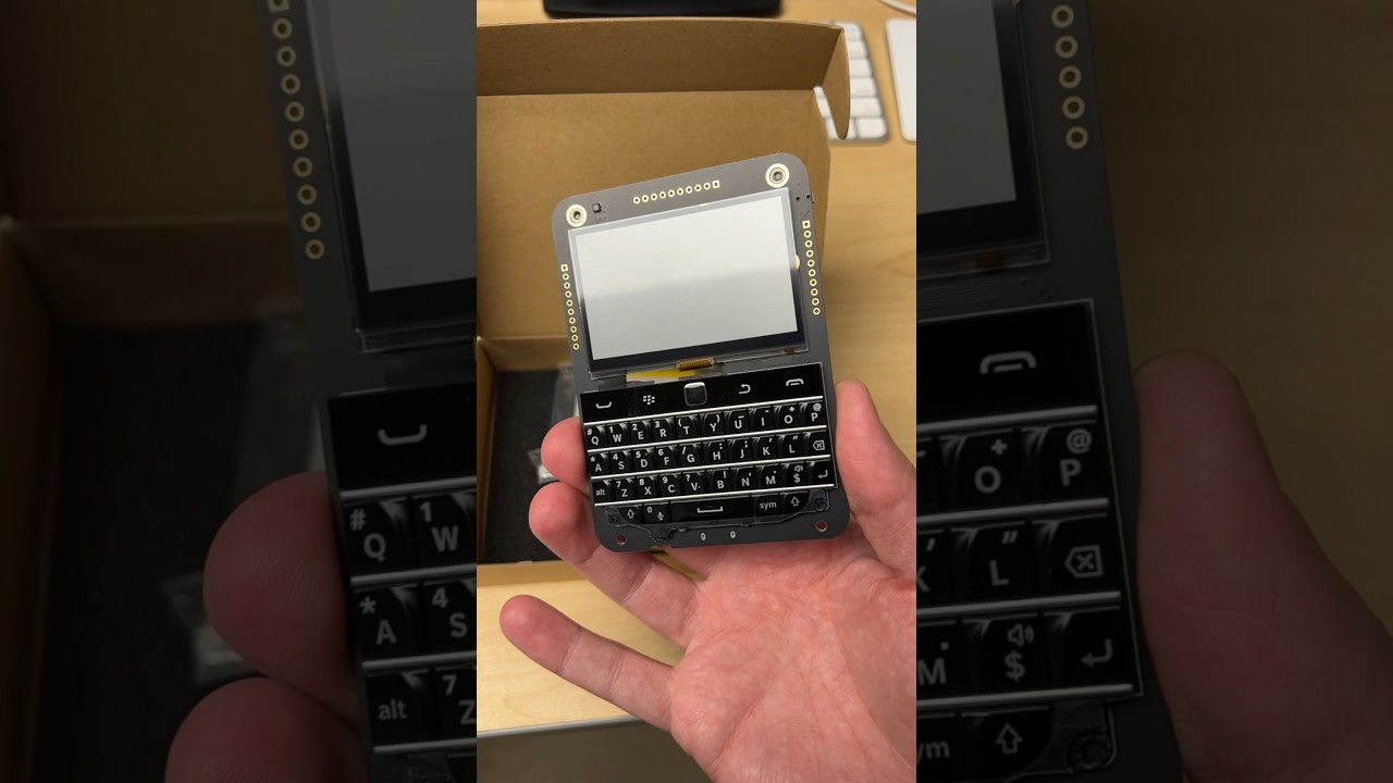 Beepberry! Tiny Pi-based Blackberry cyberdeck #shorts