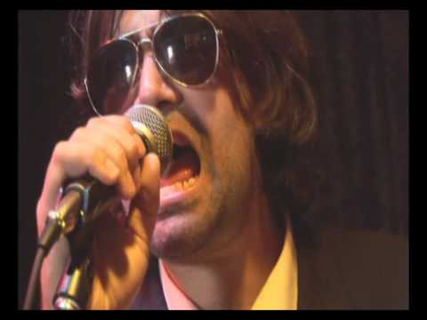 The Beards - Growing a Beard (Film Clip - 2007)