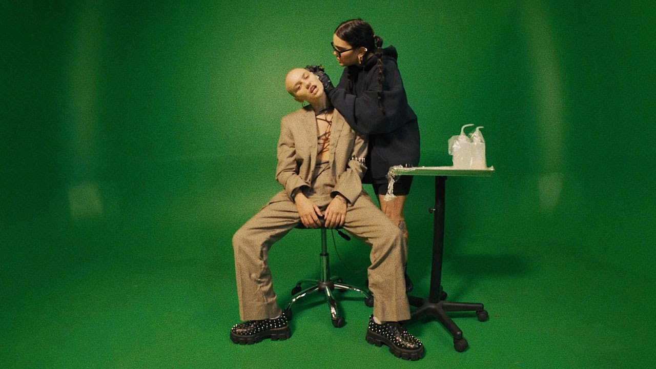 Carlie Hanson ft. Deb Never — Snot