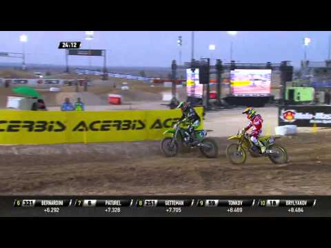 Dylan Ferrandis passes Jeremy Seewer MXGP of Qatar 2016 - motocross
