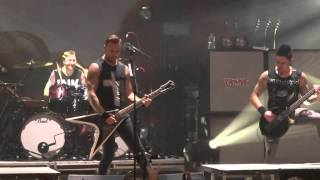 BULLET FOR MY VALENTINE - Suffocating Under Words of Sorrow (what can i do) LIVE 10/24/2013