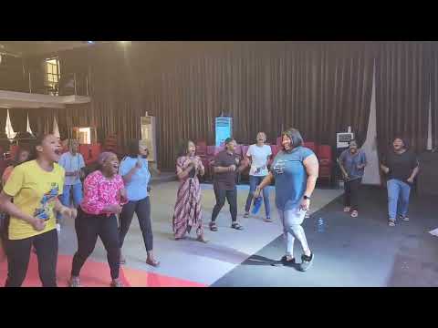 Simple Vocal Exercise for Stronger, Richer Resonance