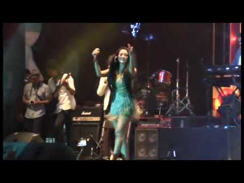 Siti Badriah feat Denias KDI - Goyang Senggol  Jateng Fair 2016 PRPP, SEMARANG