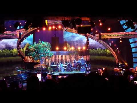 JOSS FAVELA & BECKY G "PIENSO EN TI" @ 2018 LATIN AMERICAN MUSIC AWARDS PT.27/43