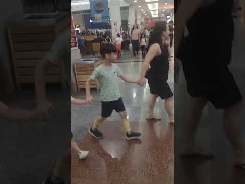 Via Café Shopping em Varginha no SUL de Minas Gerais - Praça de Alimentação