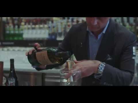 WorldClass UAE 2015 Guest David Rios (2013 global champion), cocktail 'Sinestia'