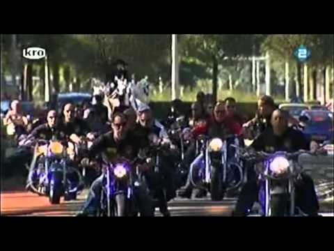 RJ in ode aan de doden