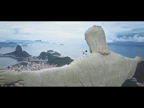 Olen Cesari - Ave Maria In Rio Video