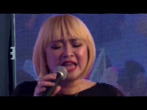 Xiang Ne De Ye - Esther Applunius