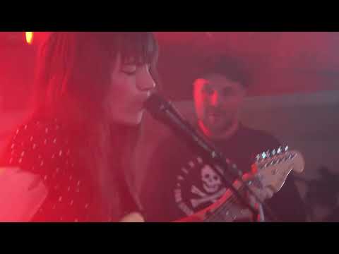 Sibyl Vane - Love Department (Live @ Pubi Juudas 19.09.2020)