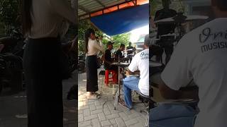 Download lagu latihan sebelum tampil part 2 #feedshorts #orkes #latihan #electone mp3 Download lagu latihan sebelum tampil part 2 #feedshorts #orkes #latihan #electone mp3