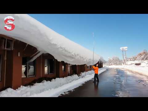 Top Skilled Snow Removal: Massive Roof Avalanche | Extreme Challenging Roof Snow Clearing Moments