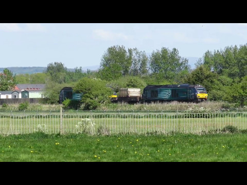 Class 68 016 & 68 017  Heysham Flasks