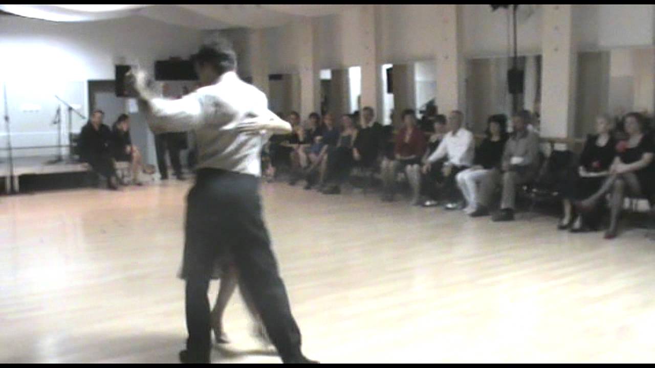 2 Mariano Bielak i Paula Gurini milonga w CK105 - 1 FTA