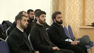 Մագիստրոսական ավարտաճառերի պաշտպանություն Գևորգյան հոգևոր ճեմարանում