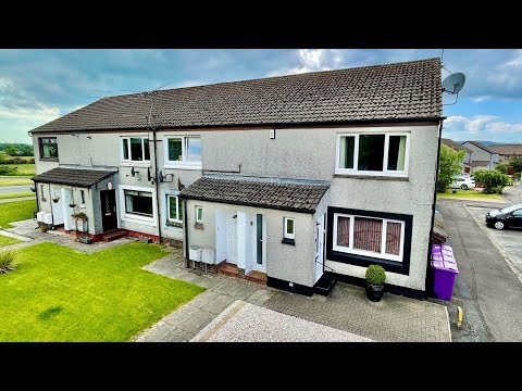 Beith. CHARMING 1 BEDROOM APARTMENT