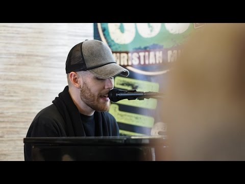 SOS Radio - Colton Dixon Brings Encouragement to Ronald McDonlad House Las Vegas