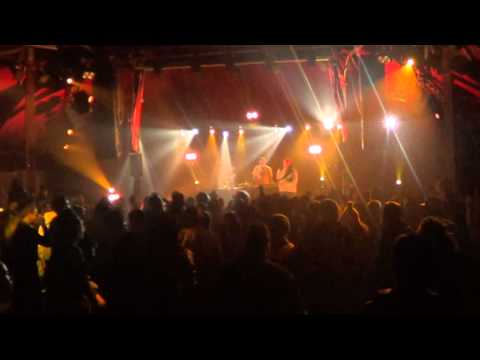 Mungo's Hifi/Solo Banton & YT 3 - Paris - 8/11/13