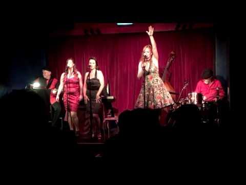 Red Dress & the Sugar Man - Downtown (Tom Waits cover)