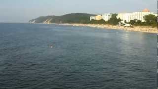 preview picture of video 'MIEDZYZDROJE - widok na plaze i klify'