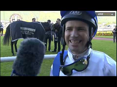 2012 Gr.1 NZ Oaks winner - Artistic