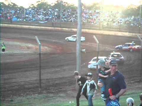 Maryborough Speedway 12/11/2011 Street Sedans