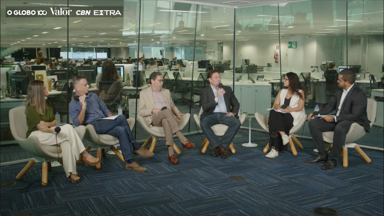 Alexandre Ramagem participa de sabatina com candidatos à Prefeitura do Rio de Janeiro