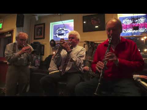 Jim Cullum & Friends    "It's a Long Way to Tipperary"