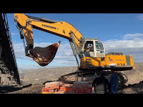 Loading And Transporting The Liebherr 974 Excavator - Sotiriadis/Labrianidis Mining Works