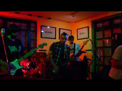 Death Wish Kids - DEATH WISH KIDS - Na půl cesty
